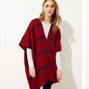 Loft Poncho Womens Sweater Wrap Shrug Soft Warm Fringe Hem Cape Plaid Red Blue